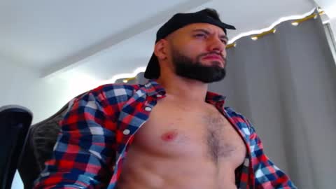 Snapshot of oliverdrew1 chatting on 13, 10, 2025 oliver online show from 13, 10, 2025