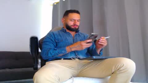 oliver online show from 11, 11, 2025