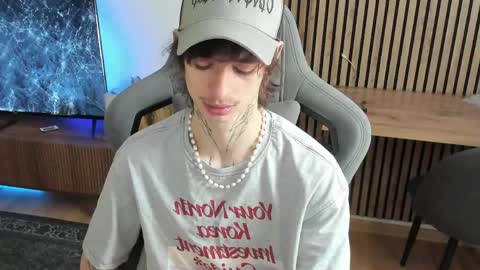 oliverrgroove online show from 13, 4, 2026