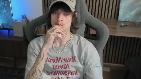 oliverrgroove online show from 24, 4, 2026