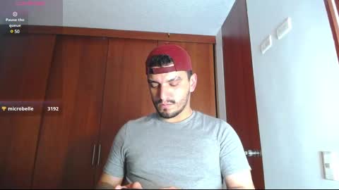 Snapshot of olivervitale chatting on 12, 1, 2025 Oliver online show from 12, 1, 2025