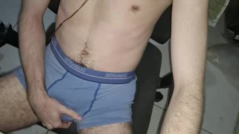 Snapshot of oliverwhte chatting on 29, 3, 2026 oliverwhte online show from 29, 3, 2026