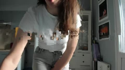 Snapshot of olivia__dream chatting on 13, 5, 2026 olivia__dream online show from 13, 5, 2026