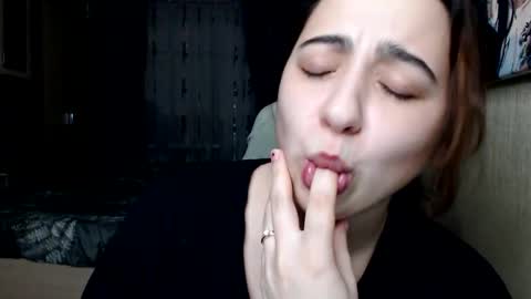 Snapshot of olivia_defo chatting on 8, 2, 2026 olivia_defo online show from 8, 2, 2026