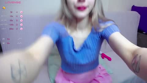 olivia_graceee online show from 13, 12, 2024