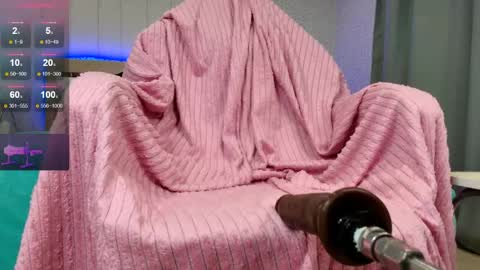 Snapshot of olivia_k_ chatting on 18, 5, 2026 Olivia Hi guys Follow me online show from 18, 5, 2026