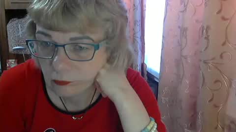 Snapshot of olivia_mia25 chatting on 14, 4, 2026 Olivia Mia online show from 14, 4, 2026