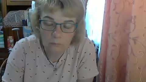 Snapshot of olivia_mia25 chatting on 6, 5, 2026 Olivia Mia online show from 6, 5, 2026
