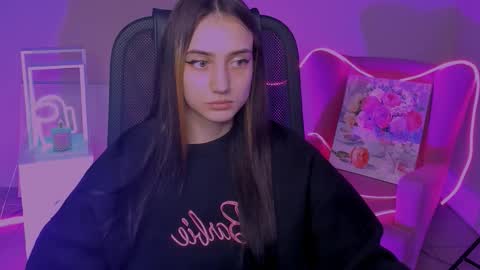 olivia_norton_ online show from 11, 10, 2025