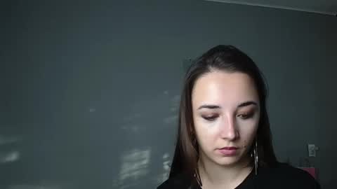 Snapshot of olivia_oliv chatting on 8, 6, 2026 Olivia online show from 8, 6, 2026