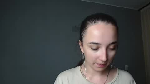 Snapshot of olivia_oliv chatting on 12, 6, 2026 Olivia online show from 12, 6, 2026