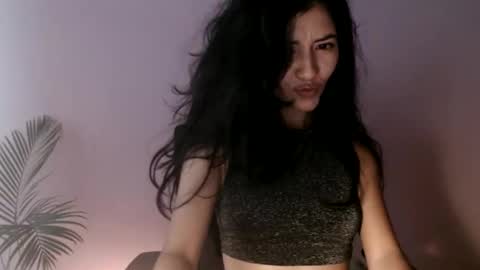 Snapshot of oliviaaa__ chatting on 30, 4, 2026 oliviaaa__ online show from 30, 4, 2026