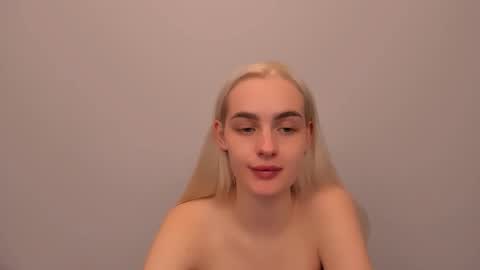 oliviaBeauty online show from 20, 12, 2025