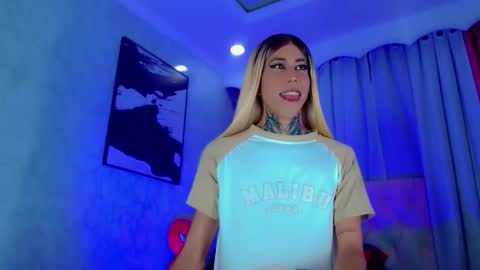 Snapshot of oliviahot01 chatting on 22, 5, 2026 oliviahot01 online show from 22, 5, 2026