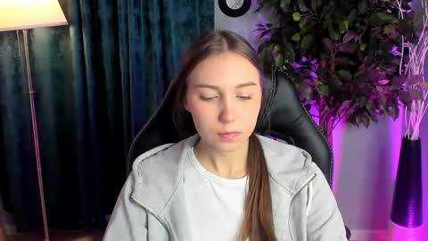 Snapshot of olivialangs chatting on 23, 3, 2026 olivialangs online show from 23, 3, 2026