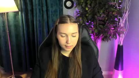 Snapshot of olivialangs chatting on 24, 3, 2026 olivialangs online show from 24, 3, 2026