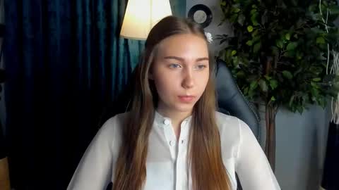 Snapshot of olivialangs chatting on 31, 3, 2026 olivialangs online show from 31, 3, 2026