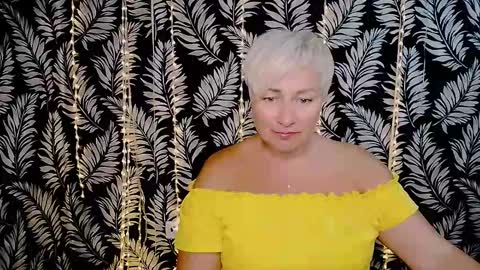 Kelly online show from 6, 10, 2025