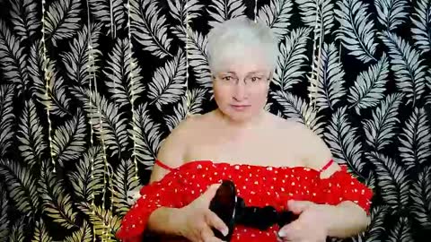Snapshot of oliviaoskar_ chatting on 7, 6, 2026 Kelly online show from 7, 6, 2026