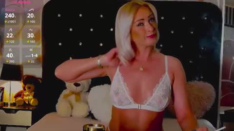 Snapshot of oliviashaw22 chatting on 11, 6, 2026 Olivia online show from 11, 6, 2026