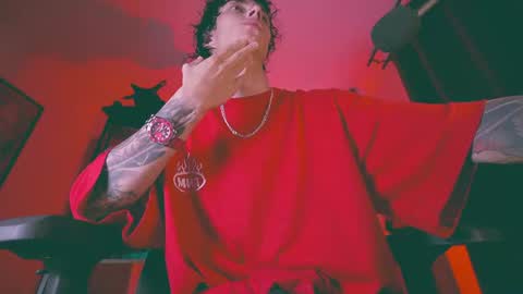 Snapshot of olliver___y chatting on 6, 7, 2026 online show from 6, 7, 2026