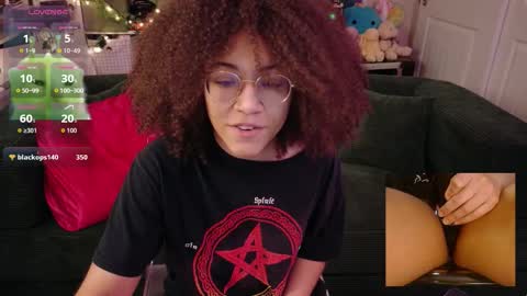 Snapshot of ollythegreat chatting on 21, 12, 2025 olly online show from 21, 12, 2025