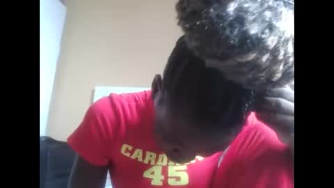 Snapshot of olwami4 chatting on 5, 4, 2026 olwami4 online show from 5, 4, 2026