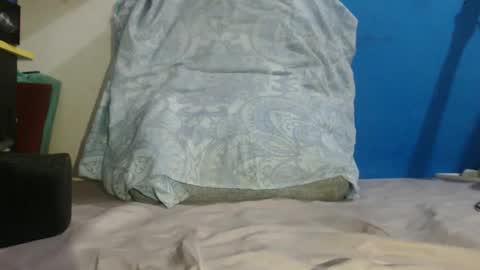 OlySantos online show from 11, 3, 2025