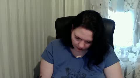 Snapshot of olyaandnetty chatting on 21, 10, 2025 OlyaAndNetty online show from 21, 10, 2025