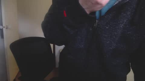 Snapshot of omisoluckyguy chatting on 16, 2, 2025 lucky guy online show from 16, 2, 2025