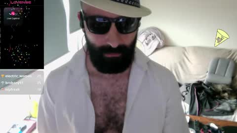 Snapshot of ona_nisme chatting on 31, 5, 2026 ona nisme online show from 31, 5, 2026