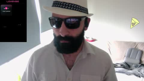 Snapshot of ona_nisme chatting on 8, 6, 2026 ona nisme online show from 8, 6, 2026