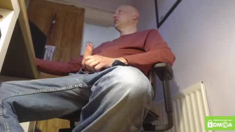 Snapshot of one_balled_wonder chatting on 21, 5, 2026 one balled wonder online show from 21, 5, 2026