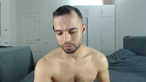 onebestlover online show from 12, 11, 2025