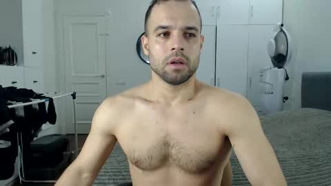 Snapshot of onebestlover chatting on 3, 3, 2026 onebestlover online show from 3, 3, 2026