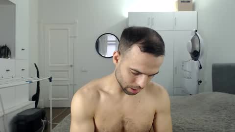 Snapshot of onebestlover chatting on 4, 3, 2026 onebestlover online show from 4, 3, 2026