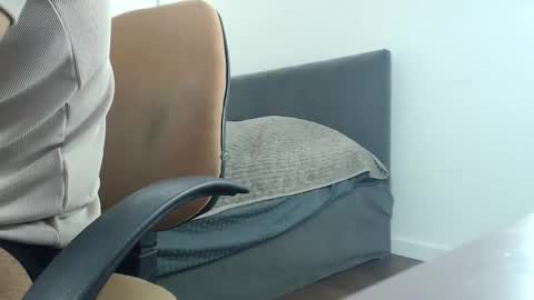 Snapshot of onebestlover chatting on 28, 3, 2026 onebestlover online show from 28, 3, 2026