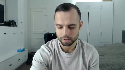 Snapshot of onebestlover chatting on 31, 3, 2026 onebestlover online show from 31, 3, 2026