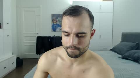 Snapshot of onebestlover chatting on 31, 5, 2026 onebestlover online show from 31, 5, 2026