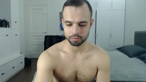 Snapshot of onebestlover chatting on 1, 6, 2026 onebestlover online show from 1, 6, 2026