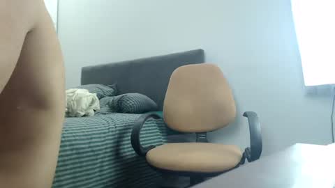 Snapshot of onebestlover chatting on 12, 7, 2026 onebestlover online show from 12, 7, 2026
