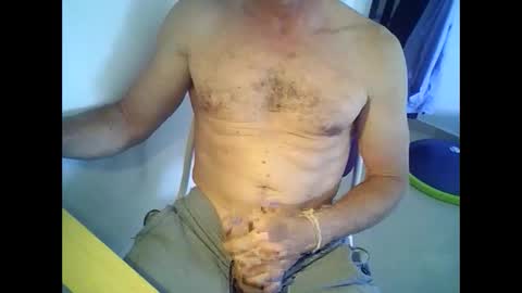 Snapshot of oneeedge chatting on 12, 3, 2025 Edge online show from 12, 3, 2025