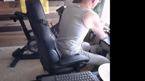 Snapshot of onekinkydilf chatting on 10, 2, 2025 Kinky DILF needs ORDERS online show from 10, 2, 2025