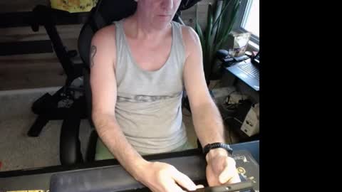Snapshot of onekinkydilf chatting on 11, 2, 2025 Kinky DILF needs ORDERS online show from 11, 2, 2025