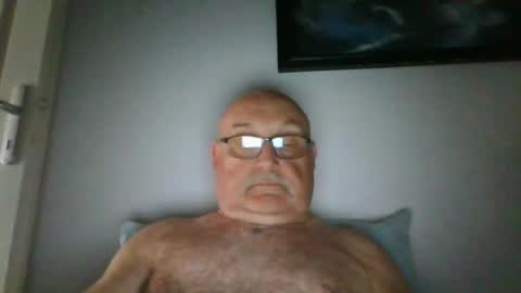 Snapshot of onemoretimebis chatting on 15, 6, 2026 Onemoretimebis online show from 15, 6, 2026