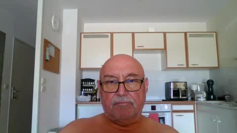 Snapshot of onemoretimebis chatting on 27, 7, 2026 Onemoretimebis online show from 27, 7, 2026