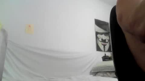 Snapshot of onenaiz23 chatting on 10, 9, 2025 Ricardo corazn de len online show from 10, 9, 2025
