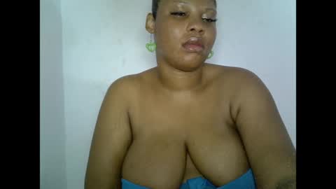 Snapshot of oneofdbestchubbygaloncb chatting on 7, 5, 2026 oneofdbestchubbygaloncb online show from 7, 5, 2026