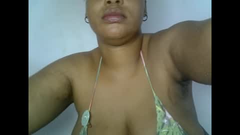 Snapshot of oneofdbestchubbygaloncb chatting on 11, 5, 2026 oneofdbestchubbygaloncb online show from 11, 5, 2026