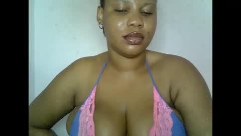 Snapshot of oneofdbestchubbygaloncb chatting on 28, 5, 2026 oneofdbestchubbygaloncb online show from 28, 5, 2026